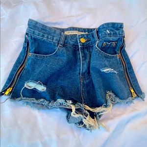 Zipper shorts